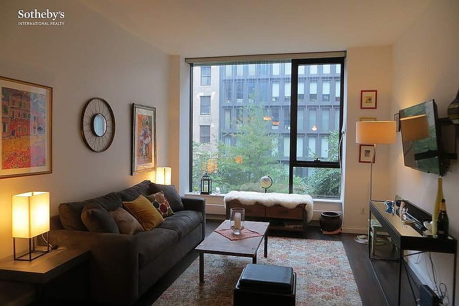 1st image of 255 Hudson St APT 3D
