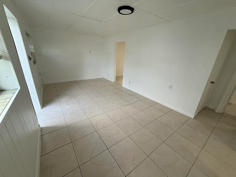 3705 SW 13th Ct #1-5 — Photo 8