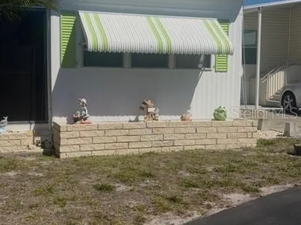 32 Siesta Cir W, Osprey, FL 34229