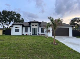 1028 NE 19th Terrace Cpe, Coral, FL 33909