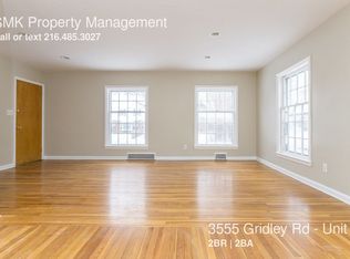 3555 Gridley Rd #1, Shaker Heights, OH 44122