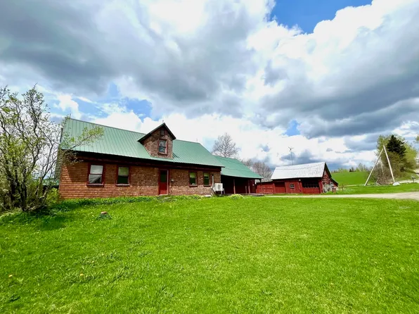 543 Bear Rock Road, Colebrook, NH 03576