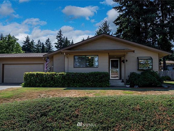 3rd image of 1334 Contra Costa Ave