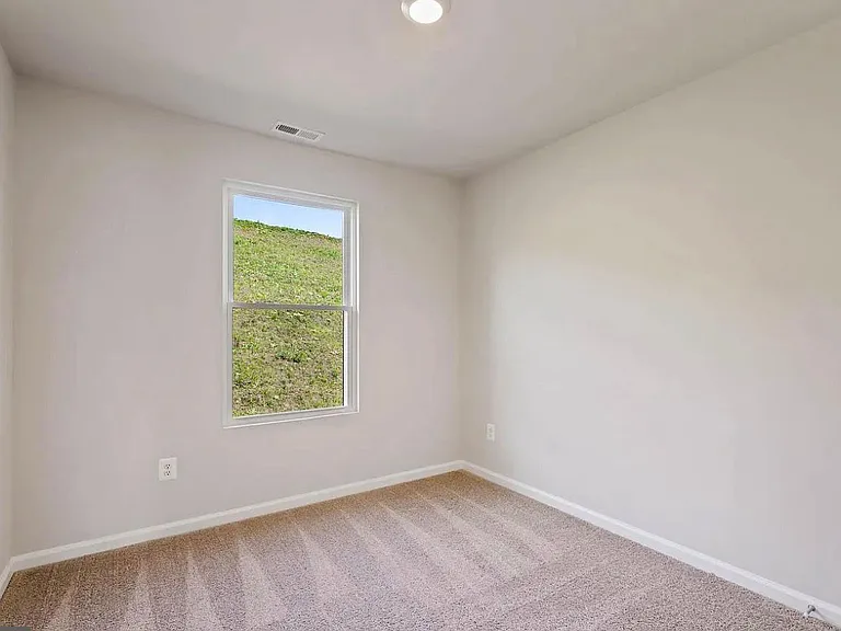 123 Cramsford St #MAIN — Photo 8