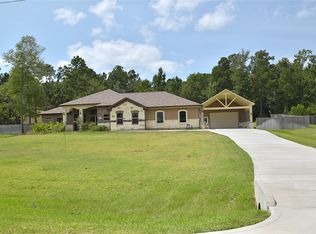 320 Dahlia Rd, Huntsville, TX 77320