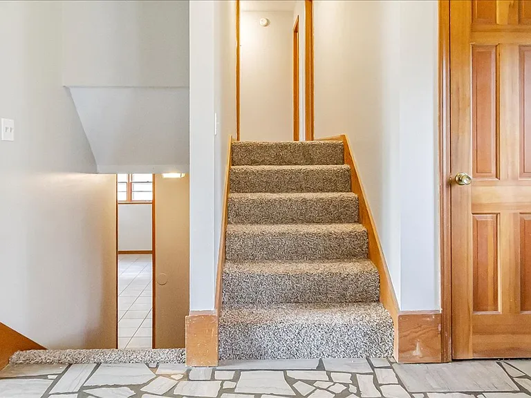 318 Goodrich Dr — Photo 15