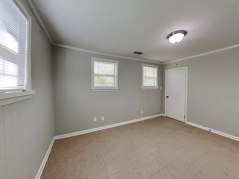 2611 Lake Harbin Rd — Photo 16