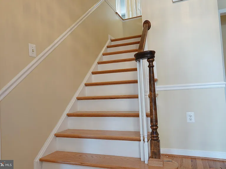 10295 Dunn Meadow Rd — Photo 21