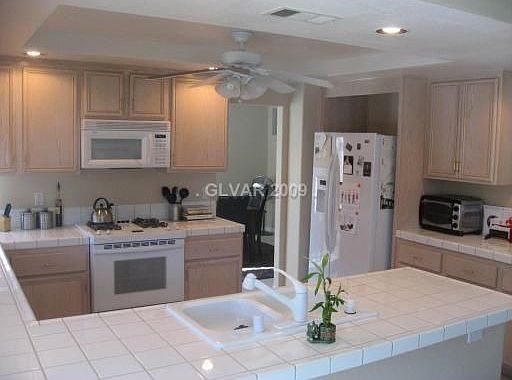 5th image of 7825 Spindrift Cove St