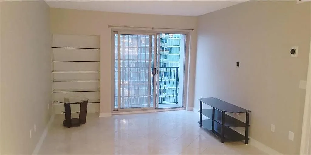 1 bed, 1.0 bath, 750 sqft, $1,780 — Photo 2
