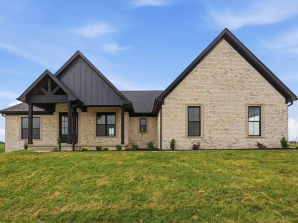 508 Mizzenmast Ct, Berea, KY 40403