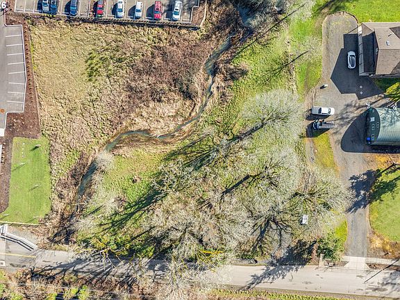 3rd image of Ona Way