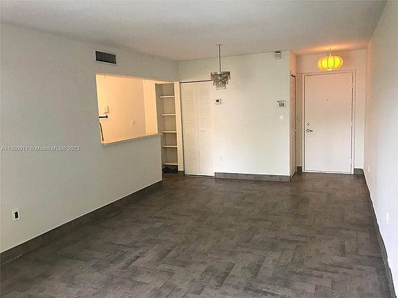 4th image of 9731 Fontainebleau Blvd #F110