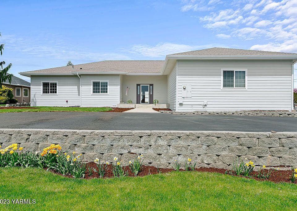 108 N 96th Ave, Yakima, WA 98908 Zillow