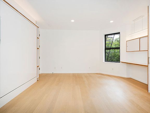 4th image of 487 Clinton Ave #5BB