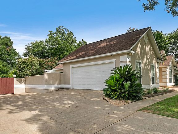 4th image of 103 Dunleith Blvd