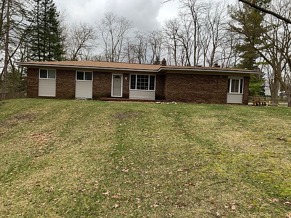 4th image of 9215 Brucedale Dr