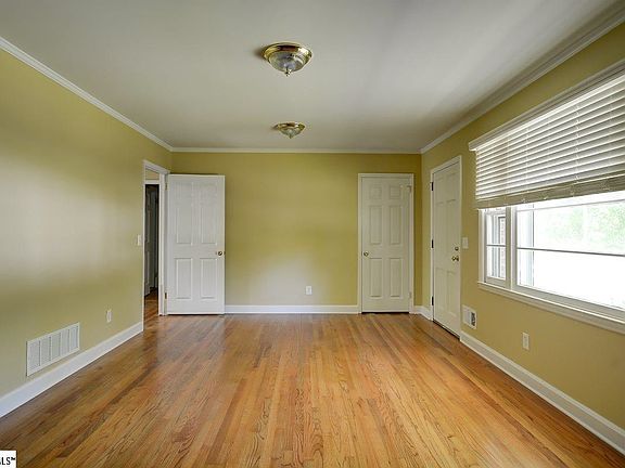 4th image of 115 Hale Dr