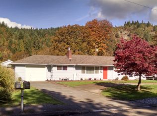 47899 Commercial St, Oakridge, OR