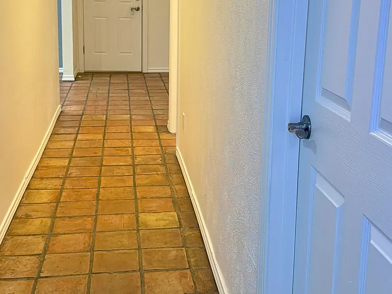 5045 Thunder Rd — Photo 13