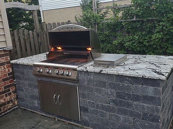 4th image of 2623 N Highland Ave