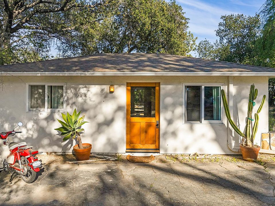 1st image of 515 W Eucalyptus St