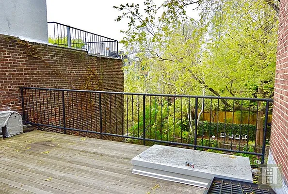 Sold by Halstead Real Estate | media 52