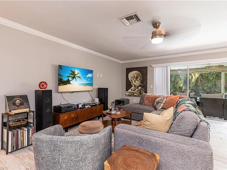 117 Big Springs Dr — Photo 17