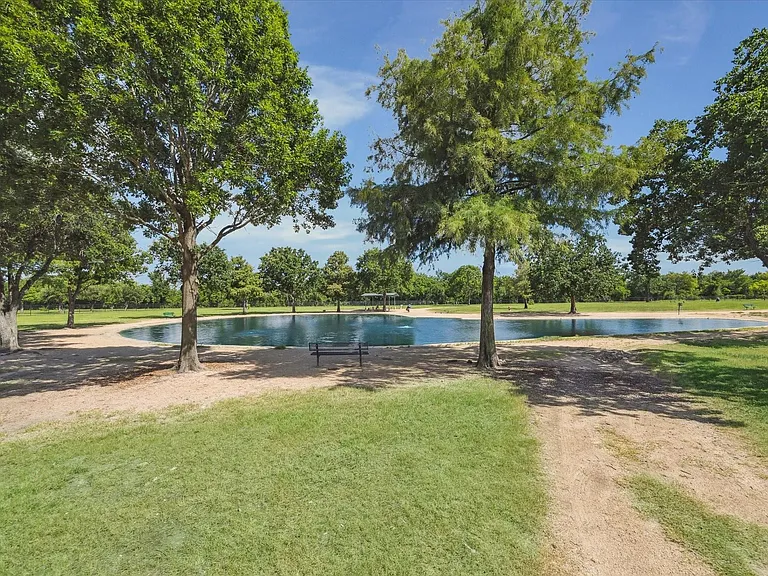 7014 Spruce View Ct — Photo 28