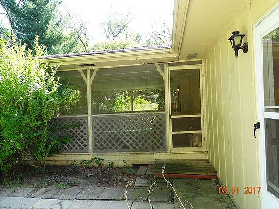 5th image of 1018 Holman St