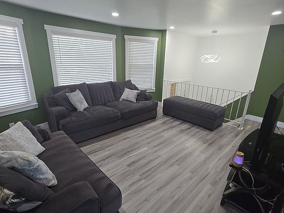 2nd image of 6521 S Daffodil Way