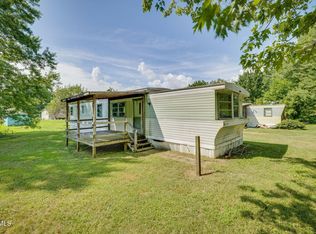 1108 & 1112 S Walnut Dr, Erwin, TN 37650