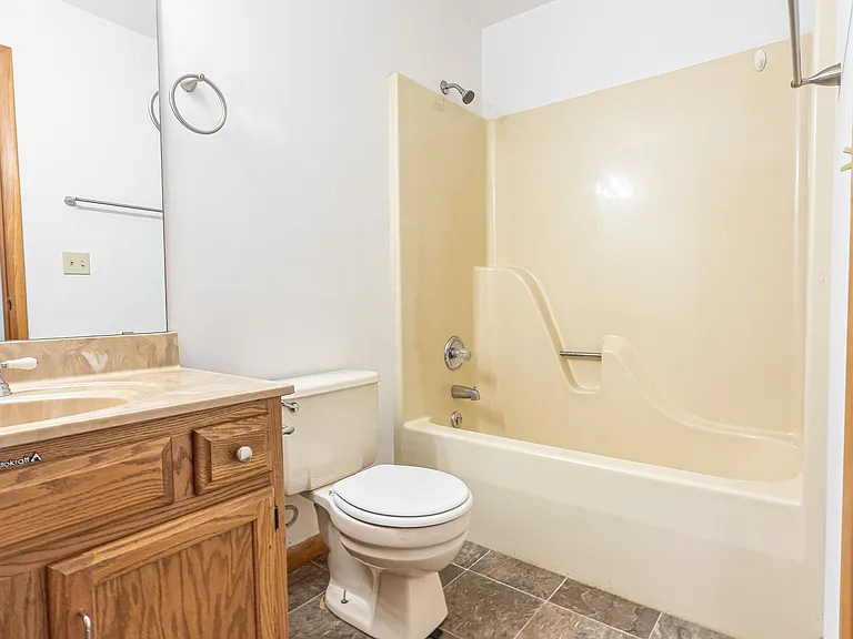 280 Lee Ct — Photo 15