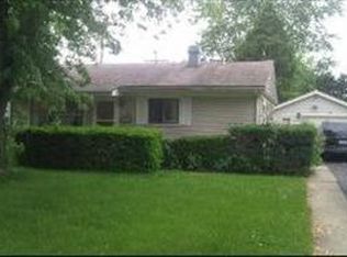 10 Wren Rd, Carpentersville, IL 60110