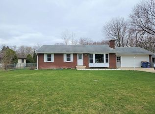 4133 Norman Dr SE, Grand Rapids, MI 49508
