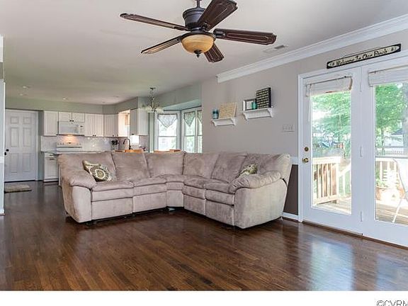 5th image of 8404 Dove Hollow Ct