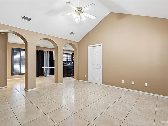 2nd image of 1839 Nobis Ave