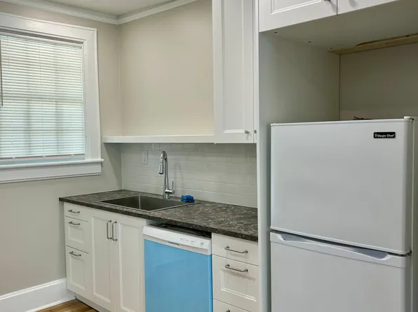 910 E 35th St #4, Savannah, GA 31401