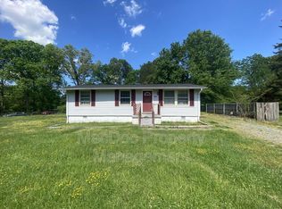 7357 Twin Cedars Dr, Woodford, VA 22580