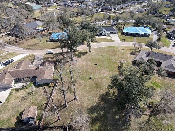 3rd image of Orchard Dr