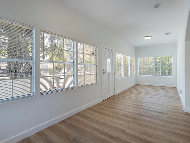 3628 Thomas Ave — Photo 3