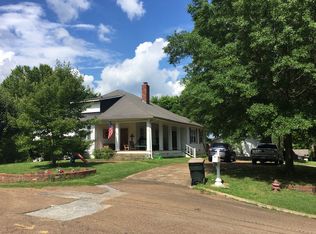 354 Panola St, Water Valley, MS 38965