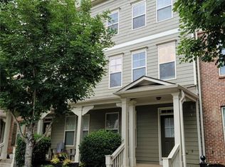 517 Grove Field Ct, Suwanee, GA 30024