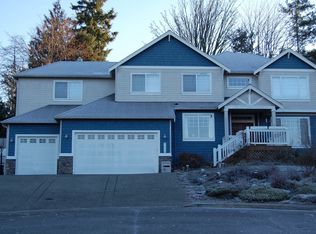 9450 NE Coral Ct, Bainbridge Island, WA 98110
