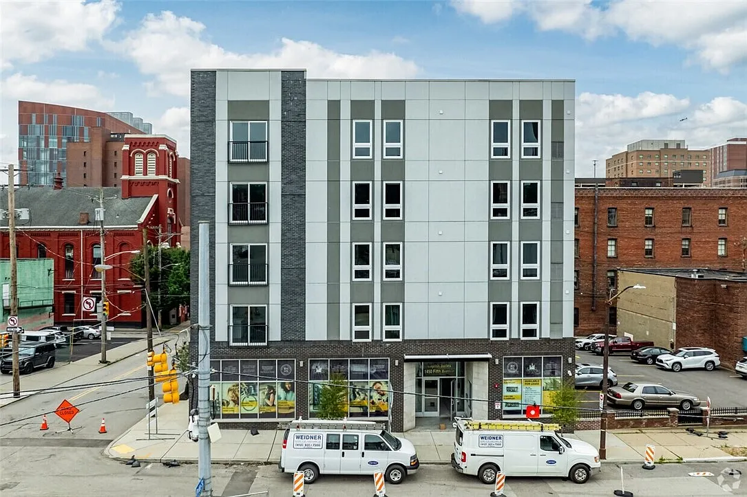1 bed, 644 sqft, $1,795 — Photo 1