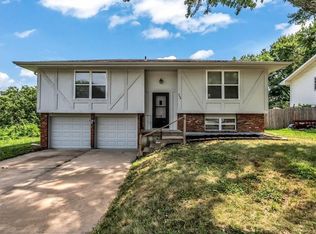 204 SE Cromwell St, Blue Springs, MO 64014