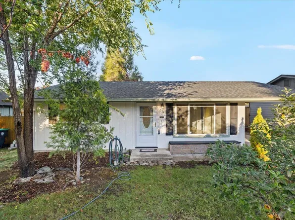 529 Pearl St, Medford, OR 97504