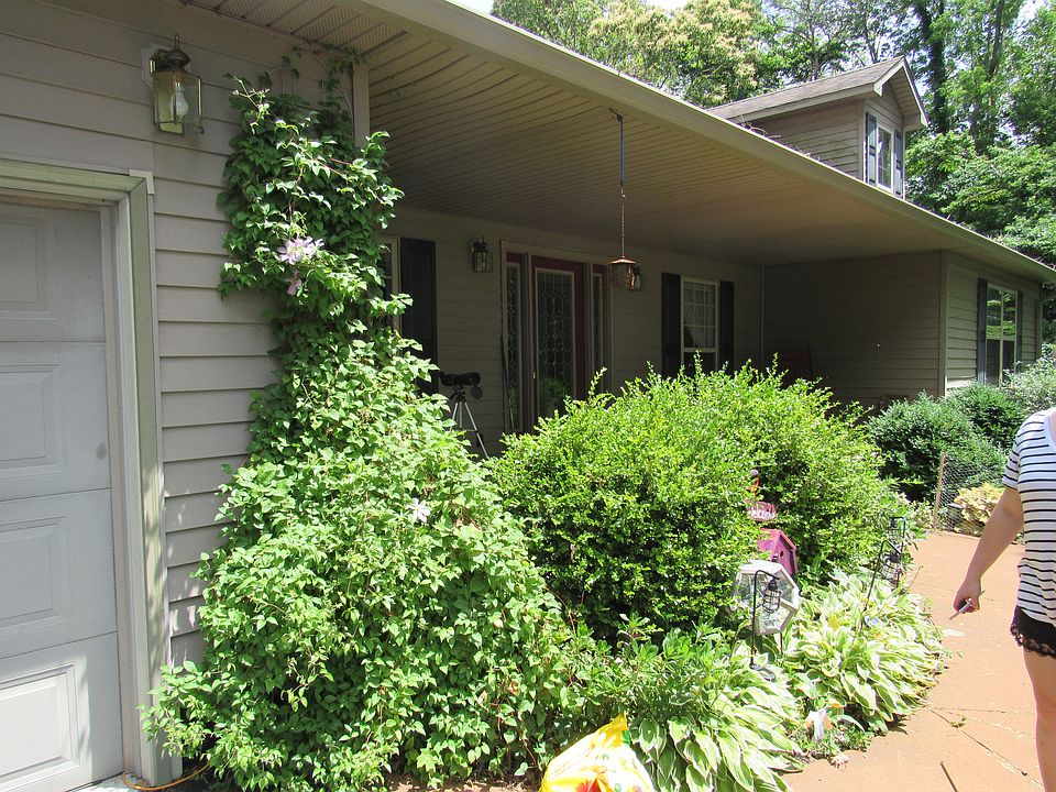 2nd image of 5397 S Tucker St