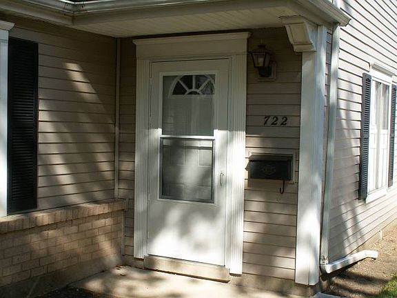 Exclusive Front Entrance