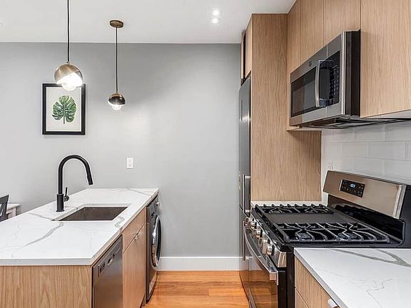 3rd image of 733 E 32nd St #2R